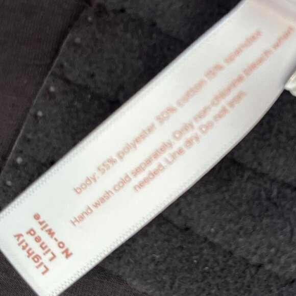 Cacique Woman's Plus-Size Black Lighty Lined No-Wire Bra Sz 50D - Picture 10 of 10